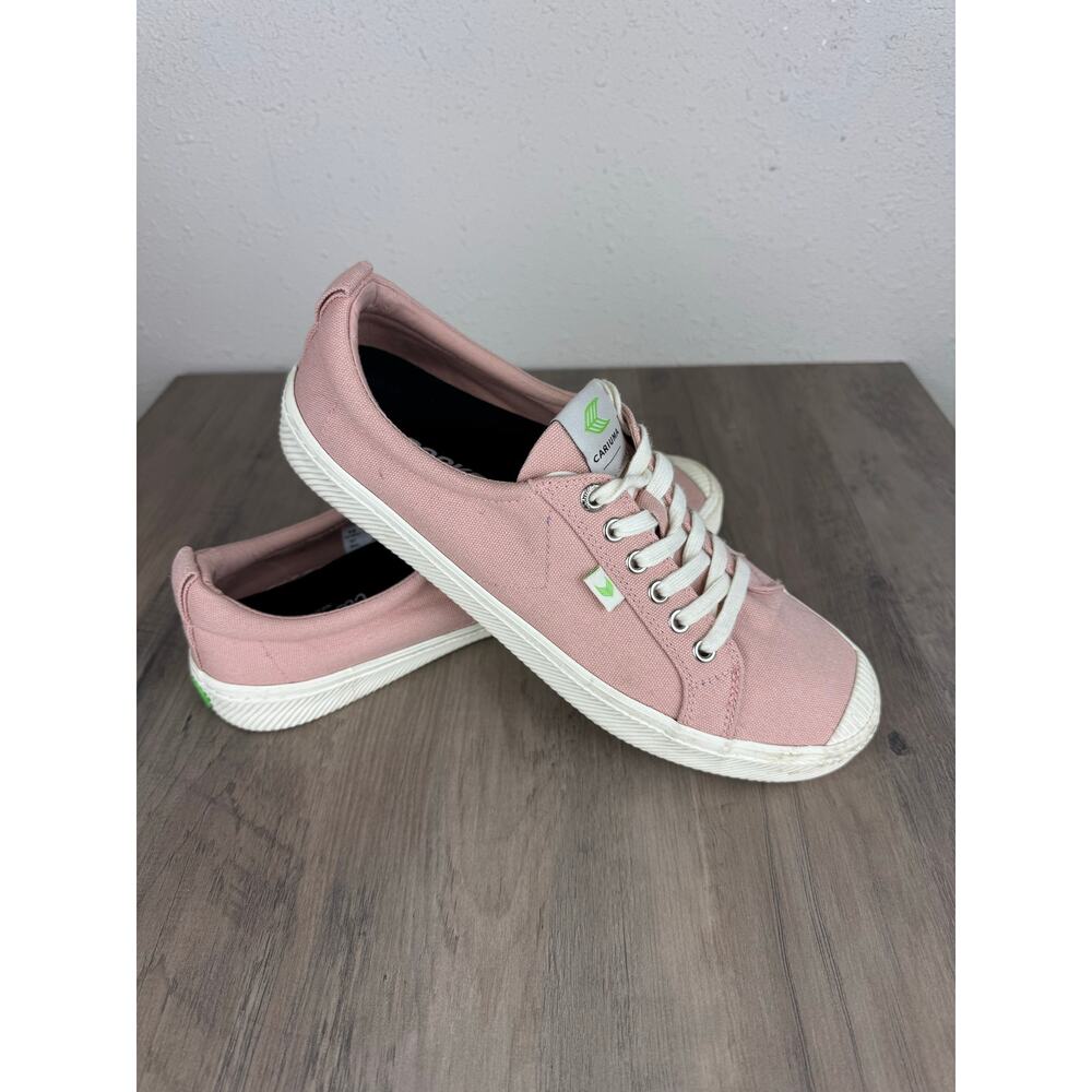 Cariuma Pink Low-Top Canvas Sneakers with Brooks  InSoles